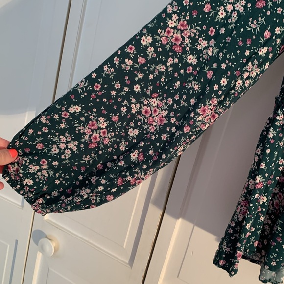 Emily Wonder Green & Purple Floral Peplum Blouse - Picture 4 of 9